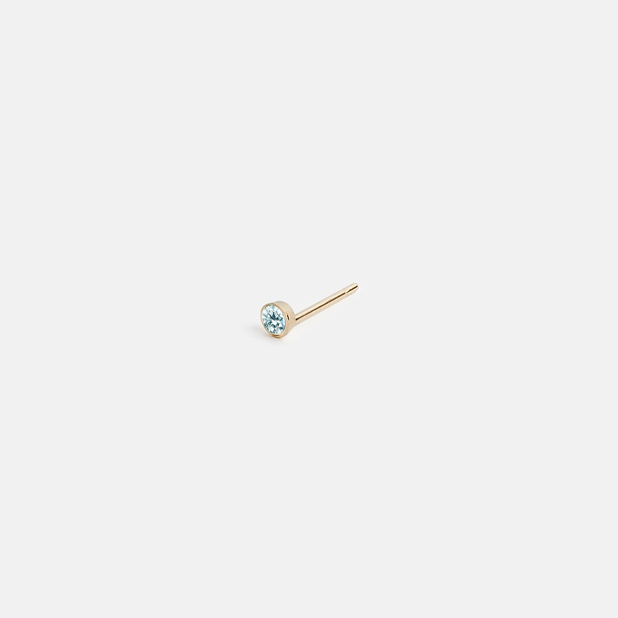 Minimal gold stud earring small and sleek modern style SHW handmade fine jewelry NYC cool contemporary accessory