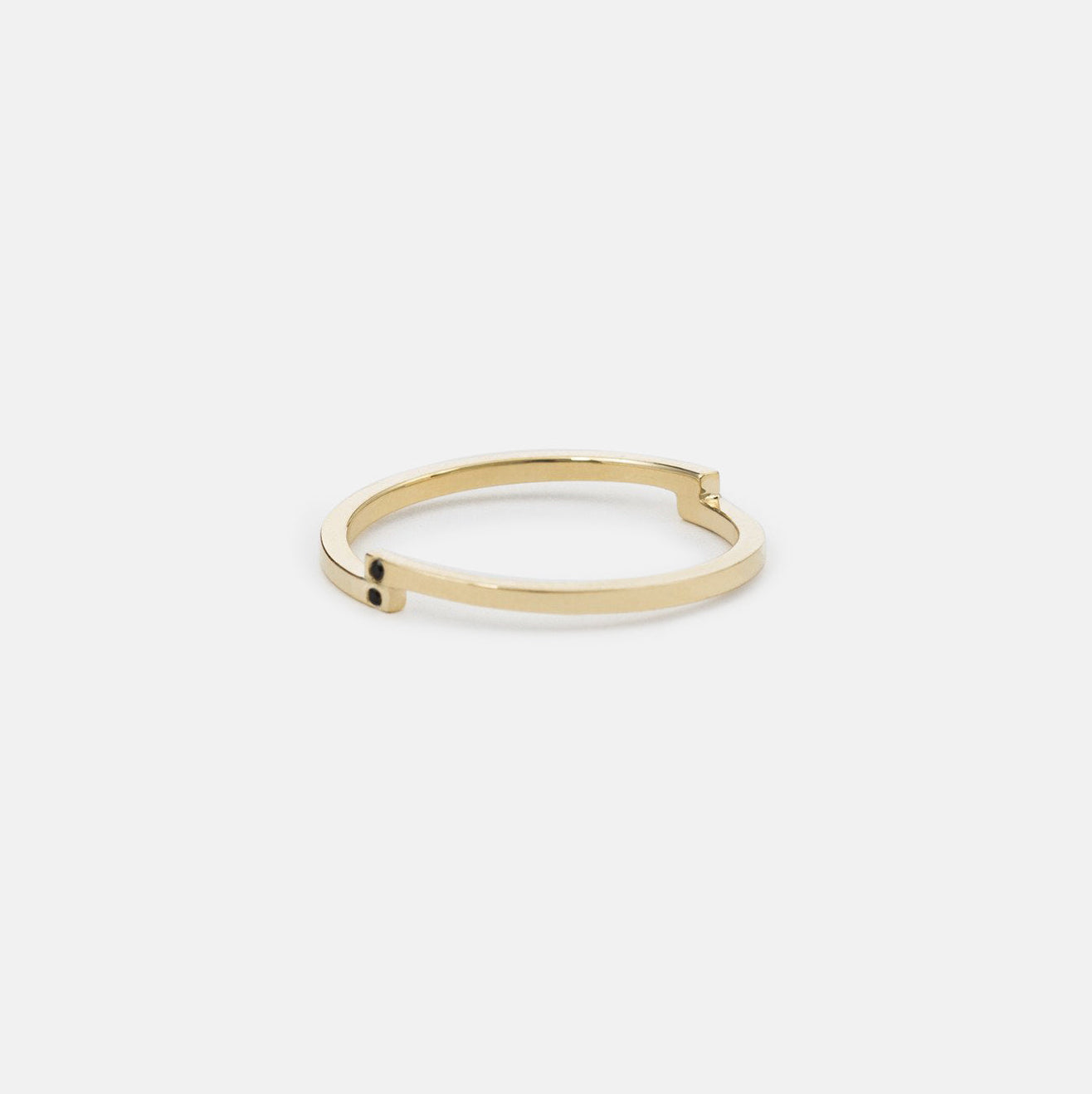 Pili Simple Ring in 14k Gold set with White and Black Diamonds By SHW Fine Jewelry NYC