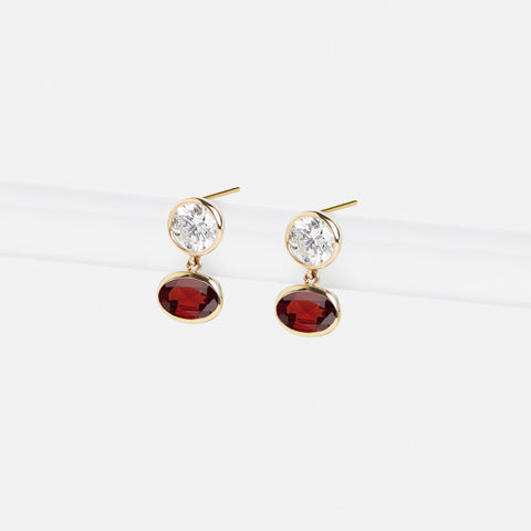 Supa Earrings with Garnet